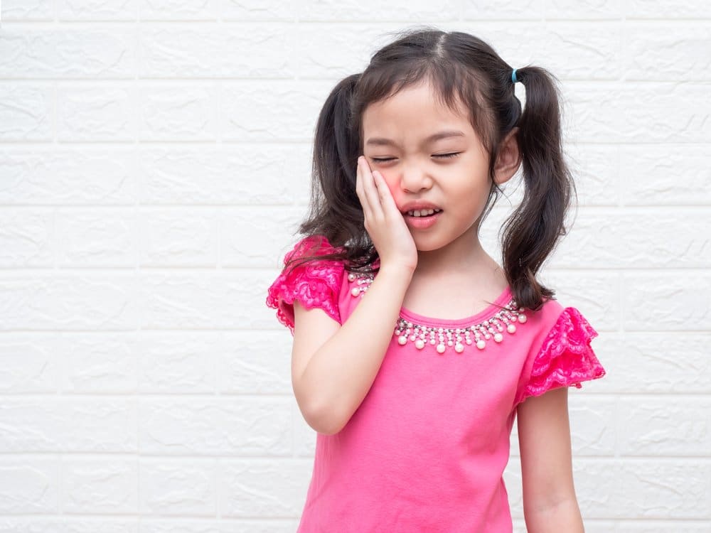 gigi berlubang pada anak