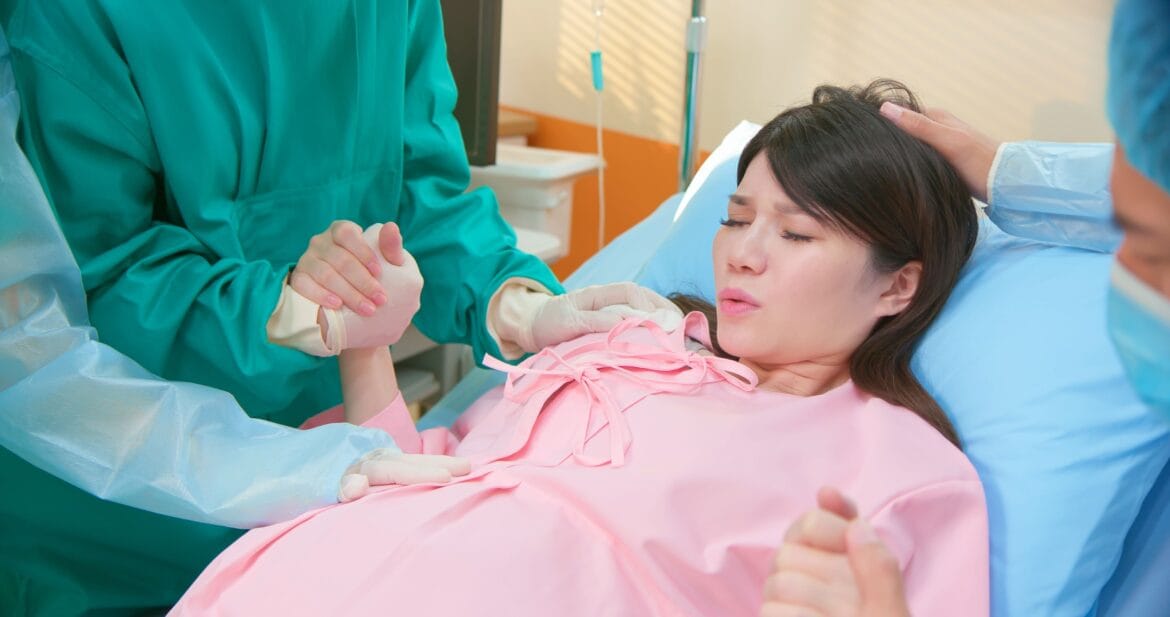 tips melahirkan normal tidak sakit