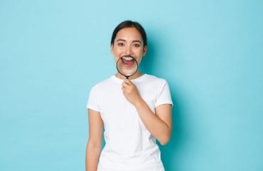 cara memutihkan gigi secara alami
